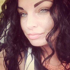 Meet your Posher, Nikki