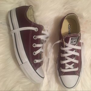 Maroon Converse BRAND NEW!