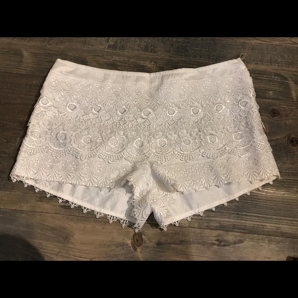 White / beige shorts