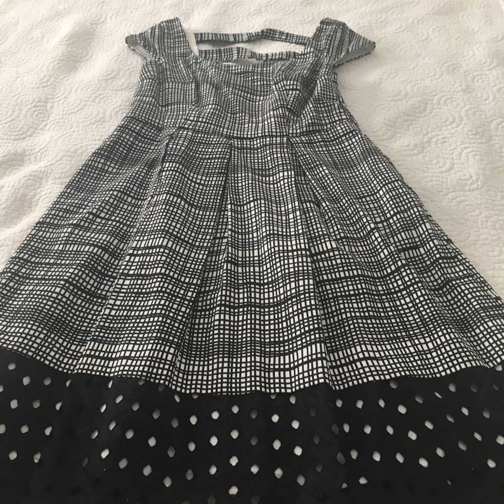 Nine West, pretty dress 😍 size 8! Like new