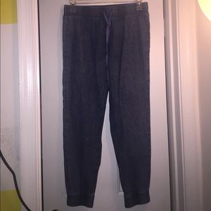 NWOT JOGGERS JEANS