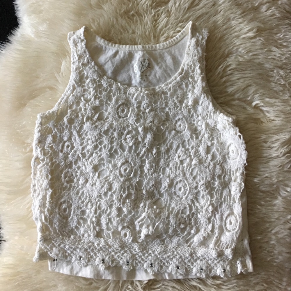 Cute ivory crop lace Justice tank