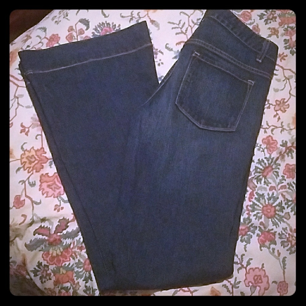 Gorgeous fitted dark denim bell bottoms