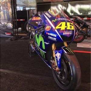 Meet your Posher, Christian