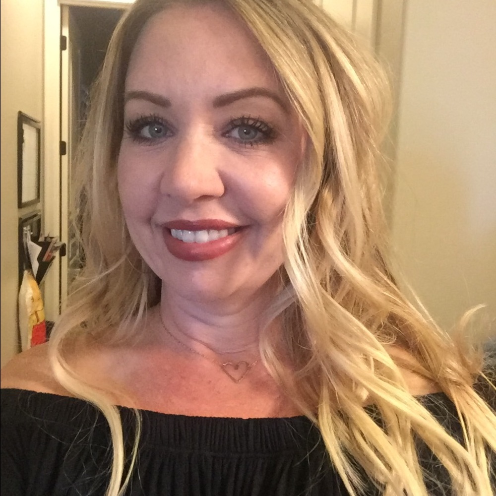 Meet your Posher, Jennifer