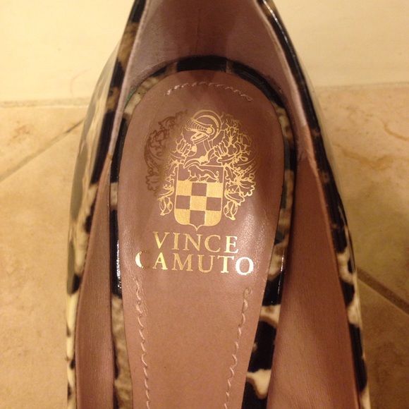 Super cute leopard print shoes! - Picture 2 of 3