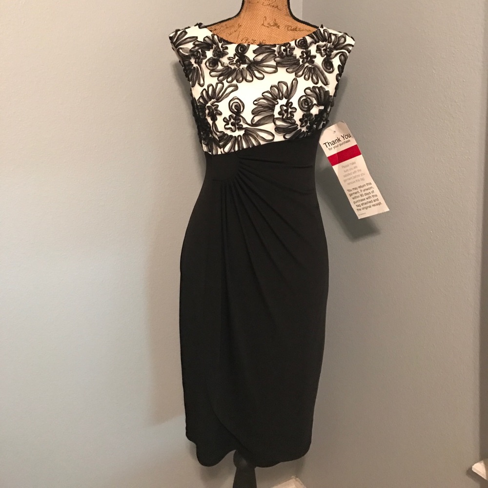 Connected apparel Dress