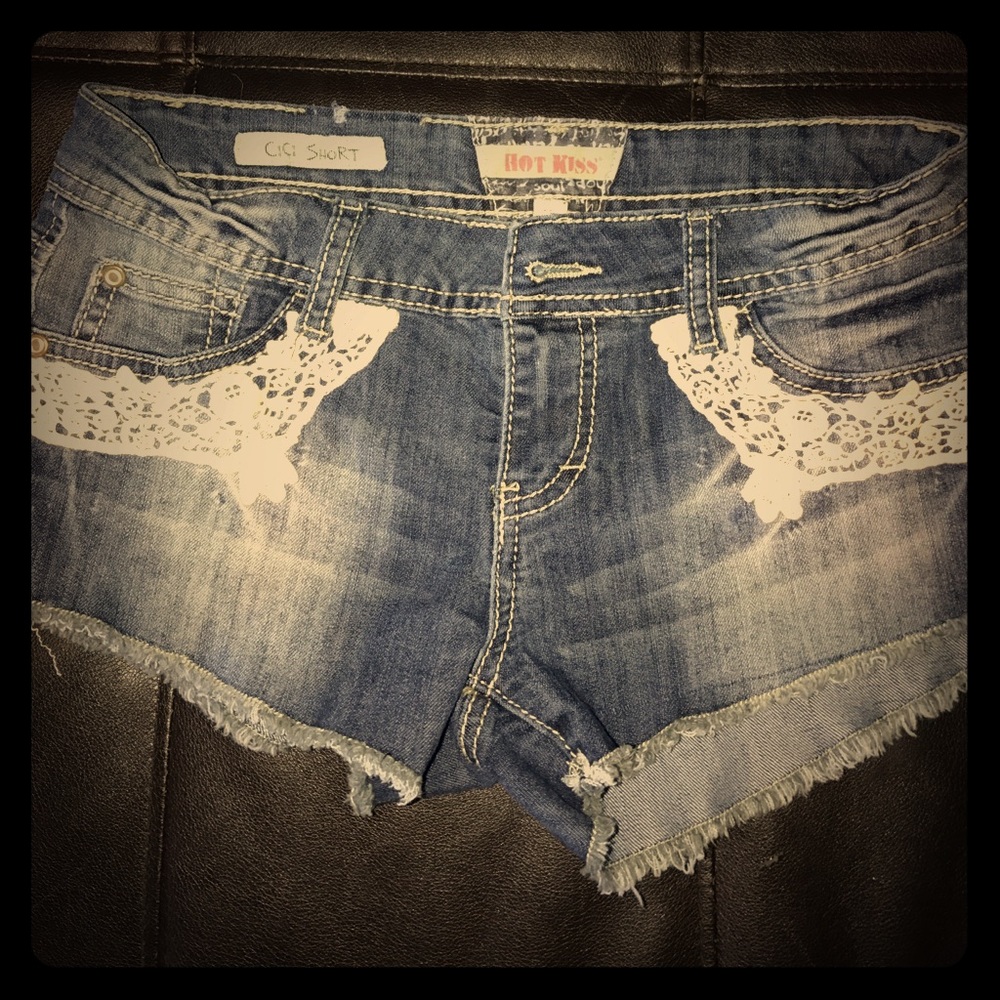Hot kiss jean cut offs