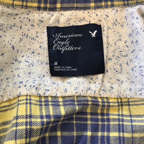 Button up - Picture 3 of 3