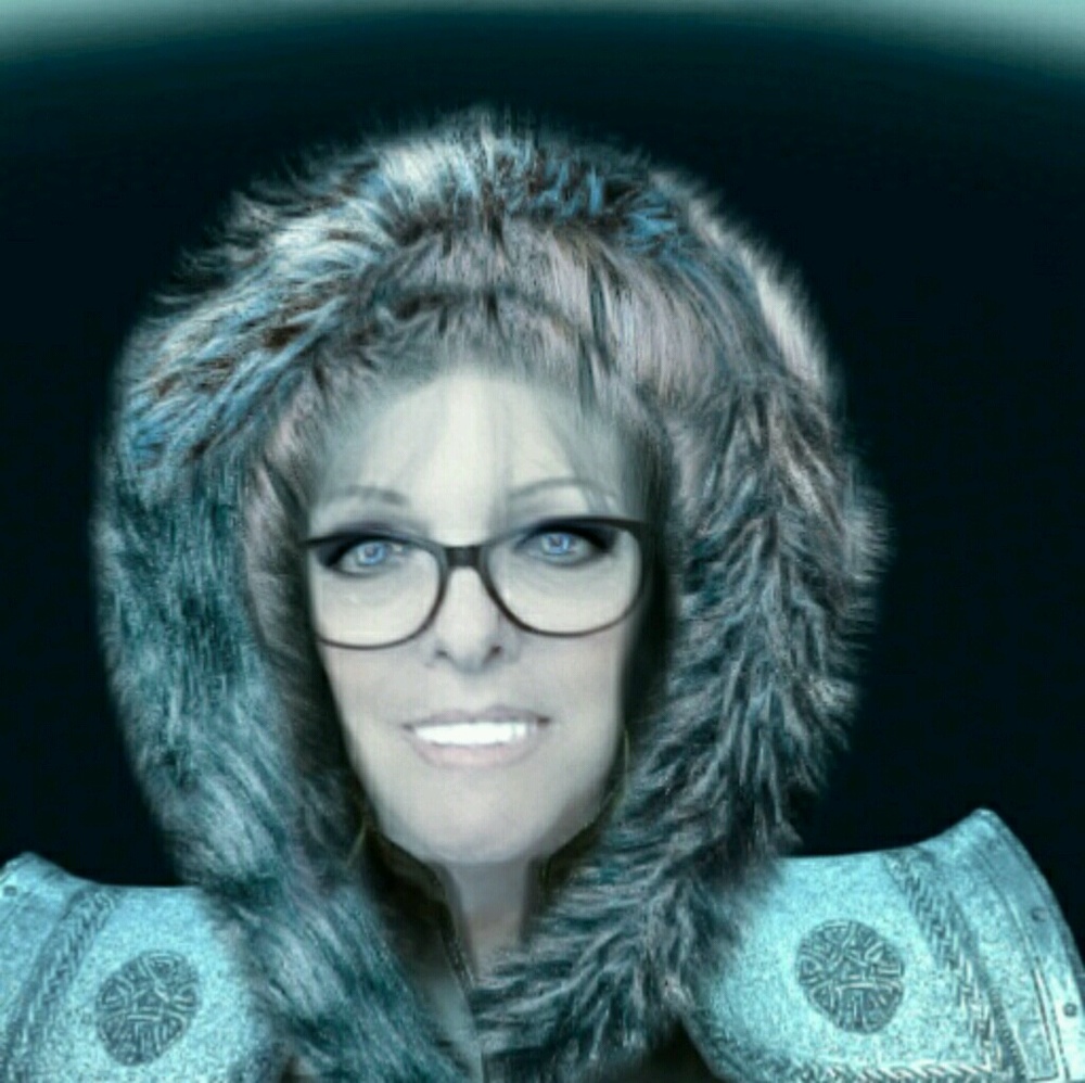Meet your Posher, Debbie