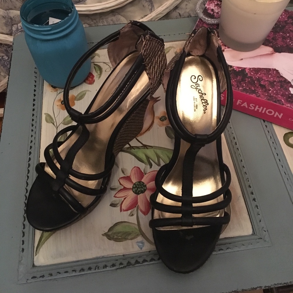Seychelles Wedges