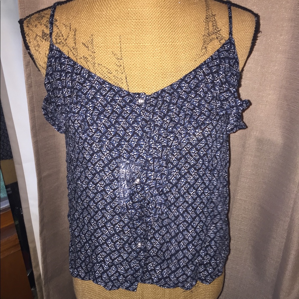 🚨Like New AEO ruffled crop top