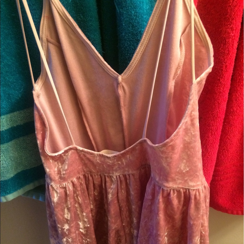 Pink Velvet Romper - Picture 3 of 3