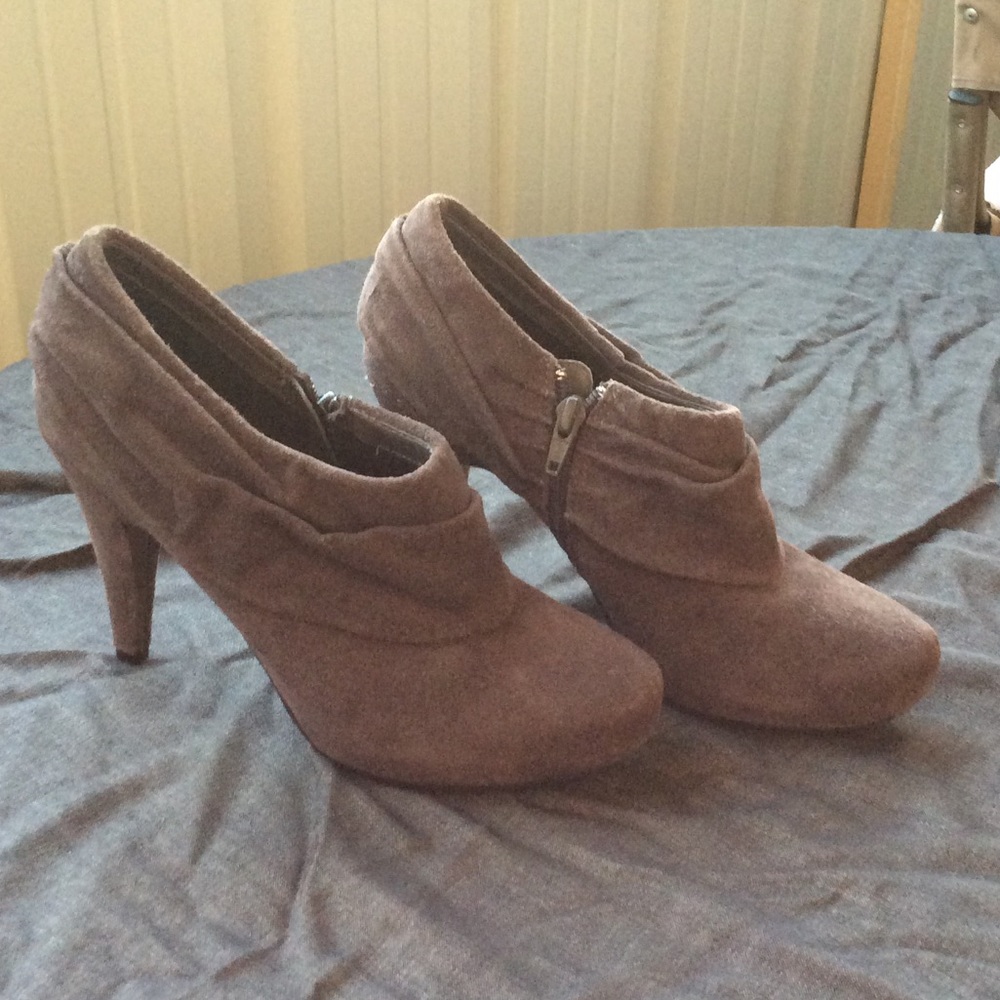 7M short boots