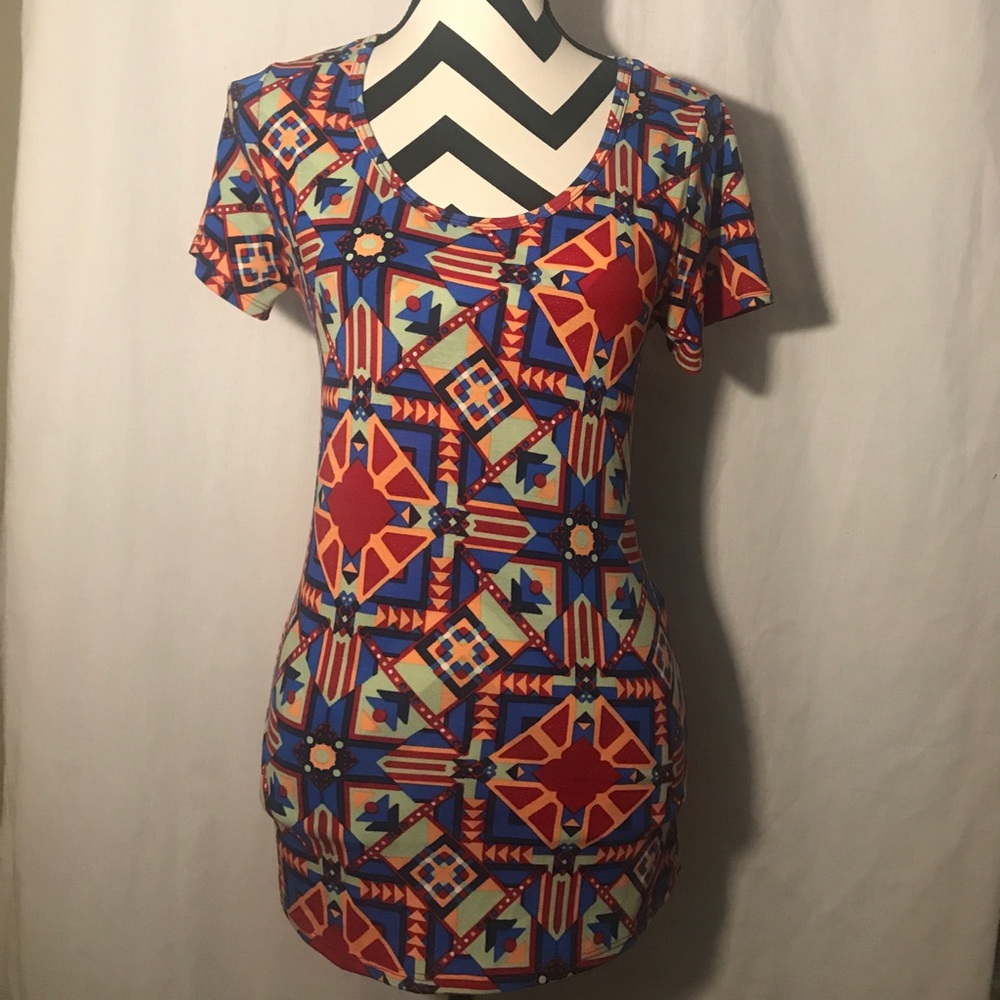 Lularoe top