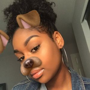 Meet your Posher, Brooke