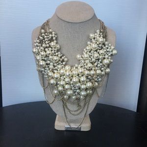 Statement necklace