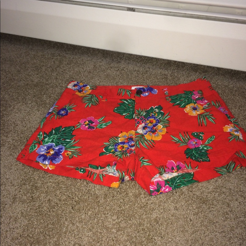 Red Floral Print Linen Blend Shorts - 3.5 Inches