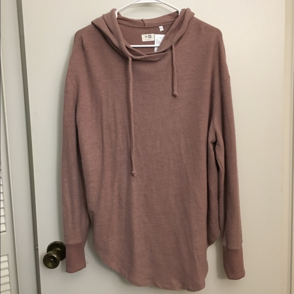 NWT!! Super soft & comfy!
