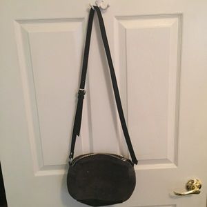 Urban outfitters gray cross body purse 👛