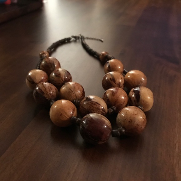 Wooden beaded boho necklace - Picture 2 of 2