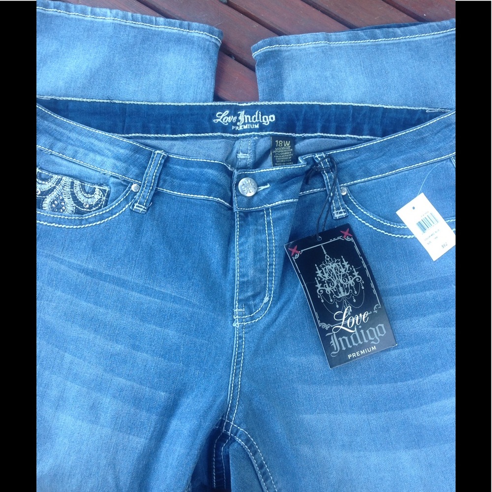 Love Indigo Premium 👖 - Picture 2 of 3