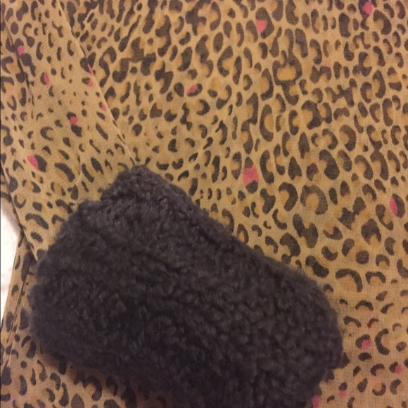 Top - Picture 2 of 3