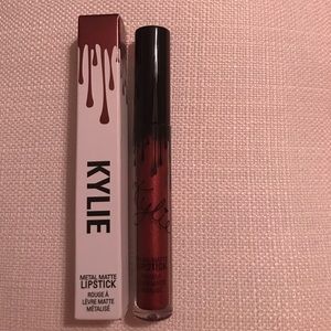 Kylie Metal Lipstick
