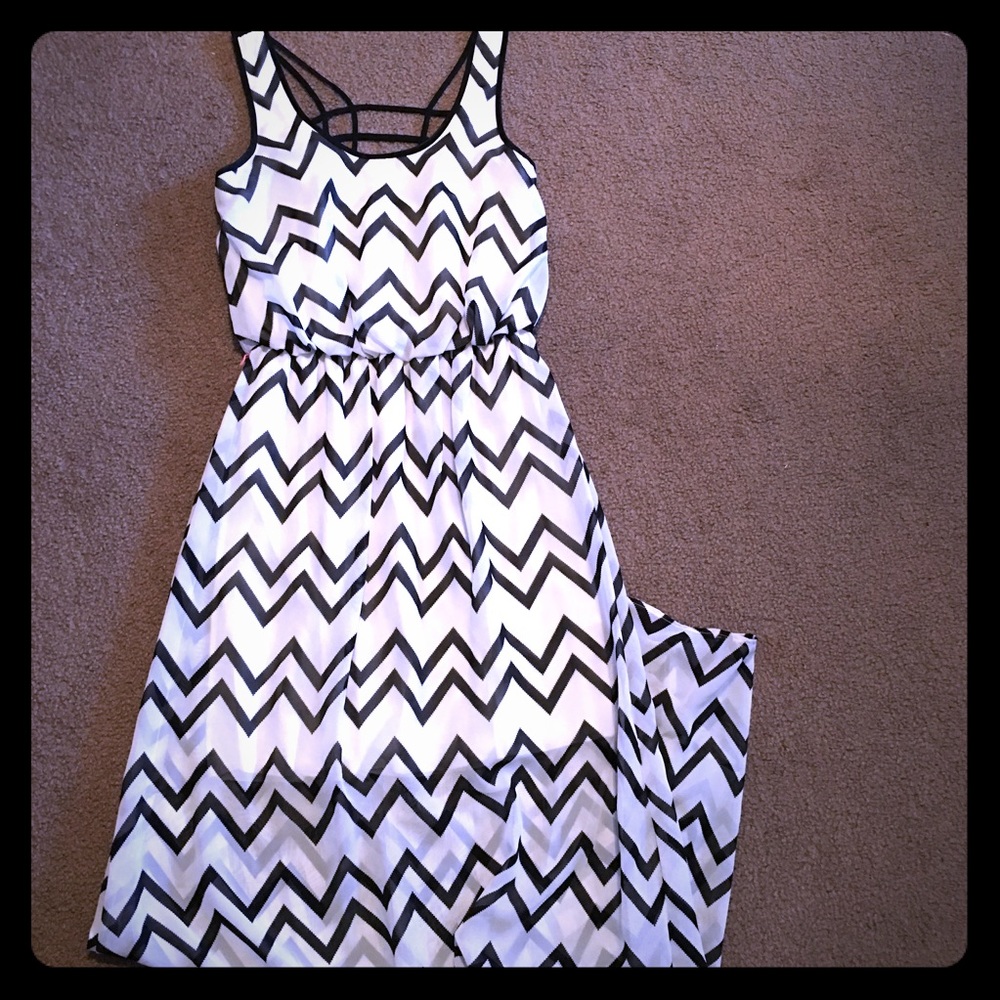 City Triangles Chevron Print Maxi Dress+Pink Belt