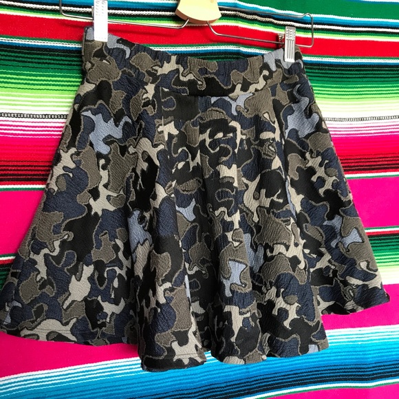 Zara Camo Skater Skirt - Picture 4 of 5