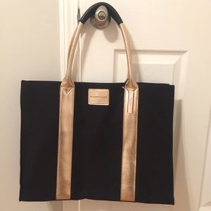 Victoria's Secret Bags - BNWT Victoria's Secret Limited Edition Tote Victoria's Secret Bags - BNWT Victoria's Secret Limited Edition Tote
