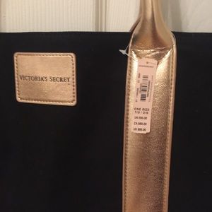 Victoria's Secret Bags - BNWT Victoria's Secret Limited Edition Tote Victoria's Secret Bags - BNWT Victoria's Secret Limited Edition Tote