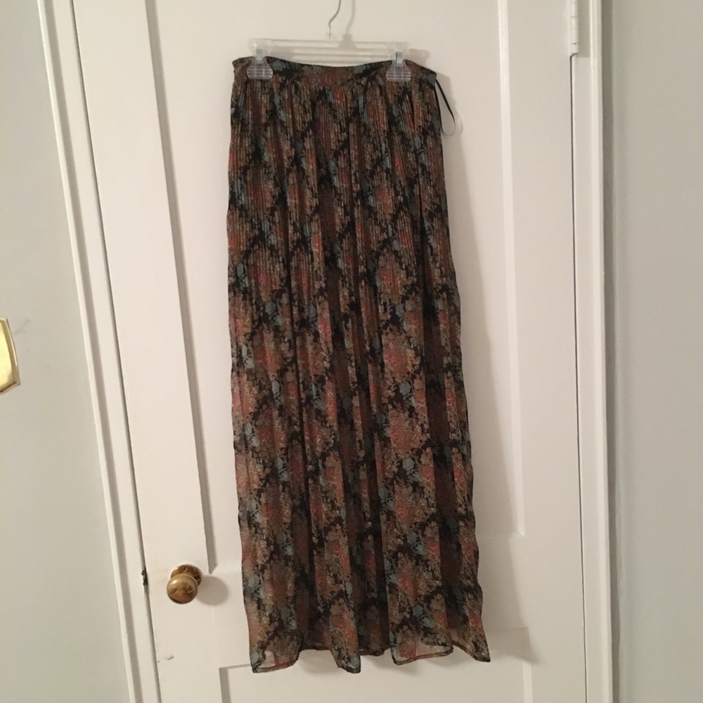 NWOT floral maxi skirt