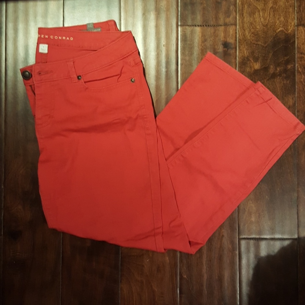 Red skinny jeans
