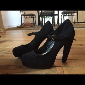 Black suede heels