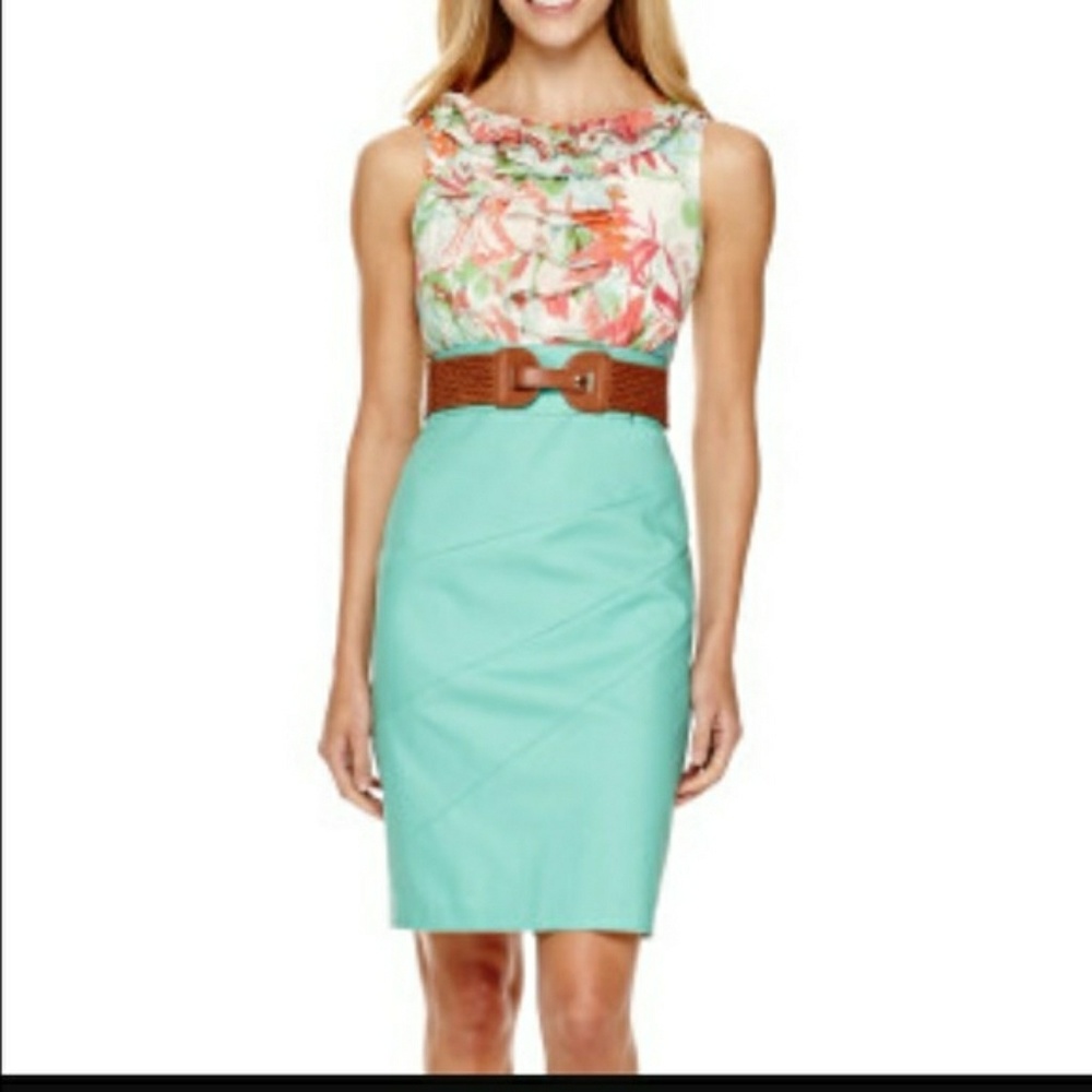 Sleeveless floral sheath dress