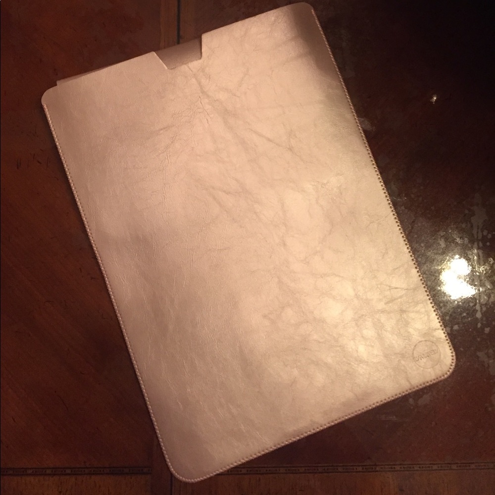 Rose gold 12 inch laptop case