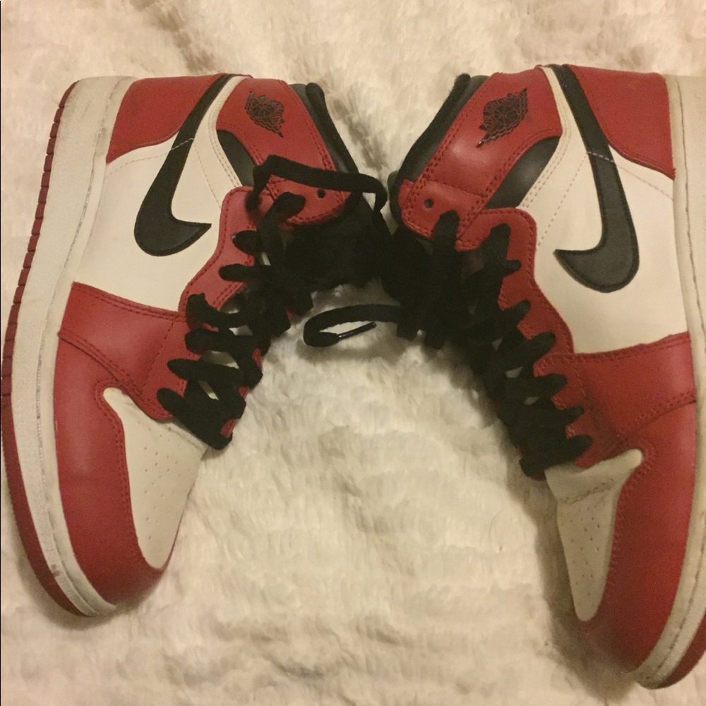 Authentic Chicago Jordans Retro 1s