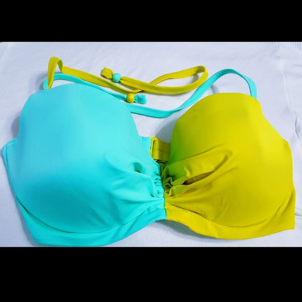 VS Bikini Swim Top - Underwire - 36D. NEW!!!