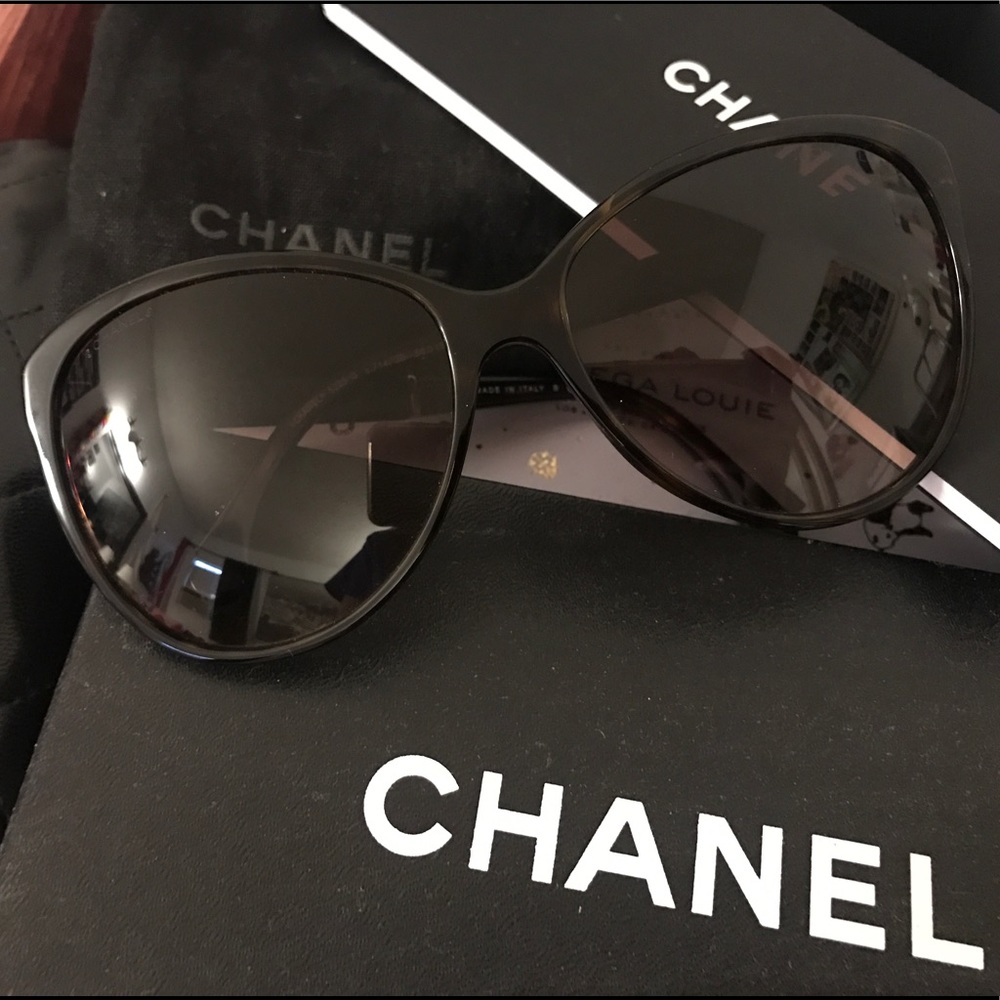 CHANEL QUILTED SUNGLASSES
