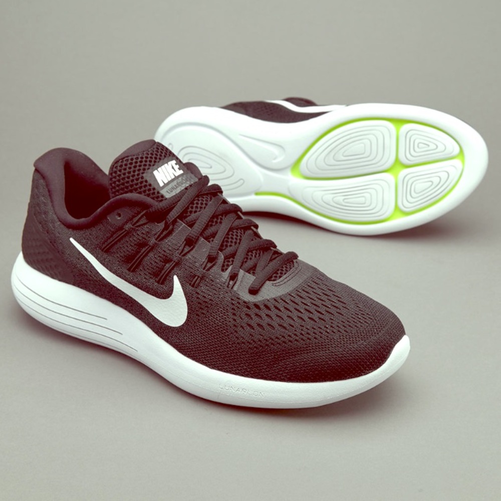 Women's LunarGlide 8 running shoes in box