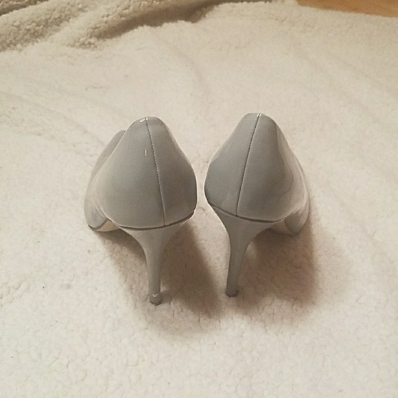 ALDO Grey Pumps - Picture 3 of 4