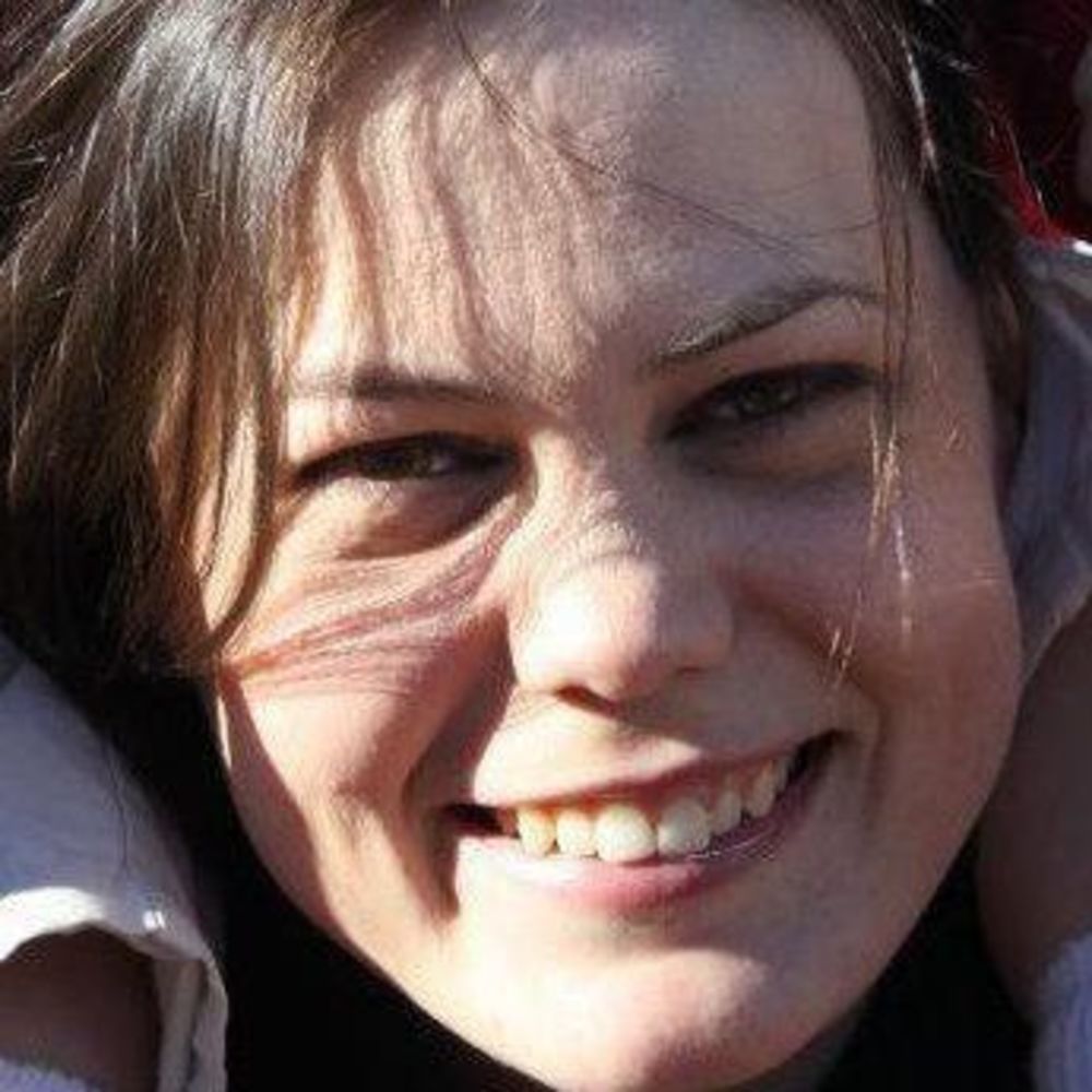 Meet your Posher, Laura