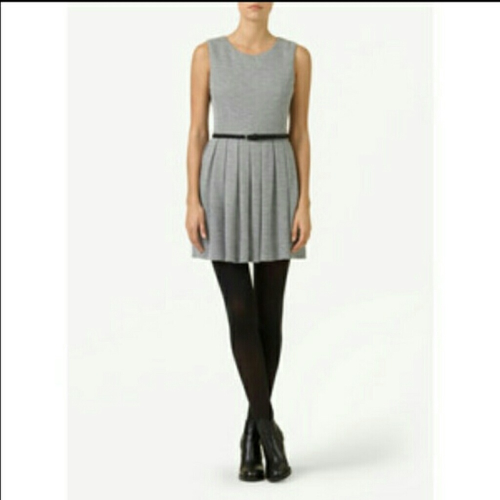Aritzia waldorf dress, size 2