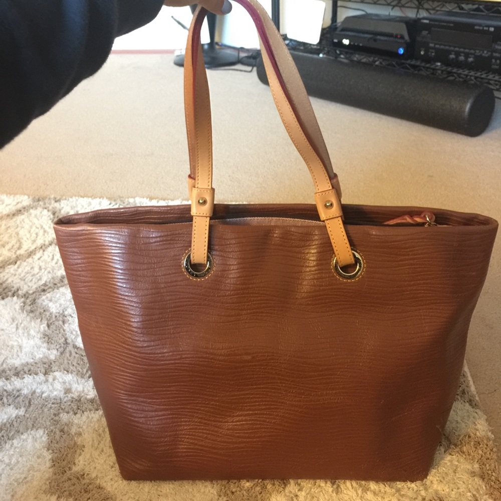 SOLD -Dooney & Bourke Leather Brown Tote Handbag