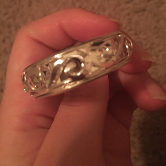 Loop earrings - Picture 3 of 4