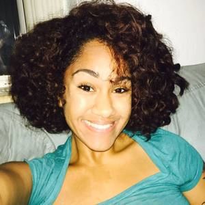 Meet your Posher, Nadine