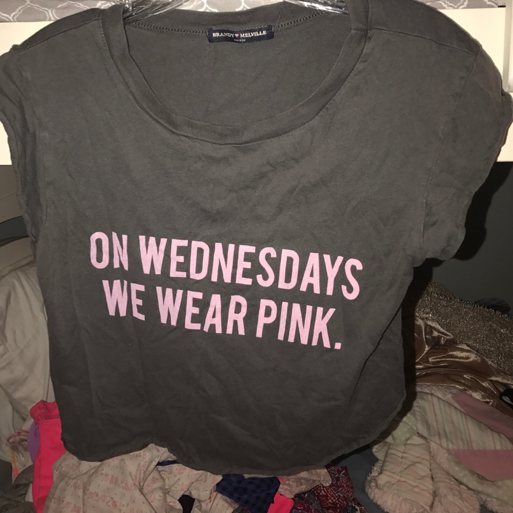 brandy melville tee...make an offer