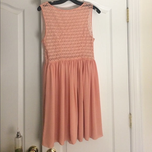American Apparel Dresses & Skirts - American Apparel Lace Chiffon Dress