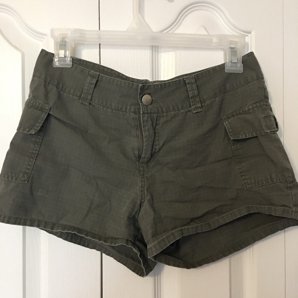 I. L. U. Women's shorts size 3
